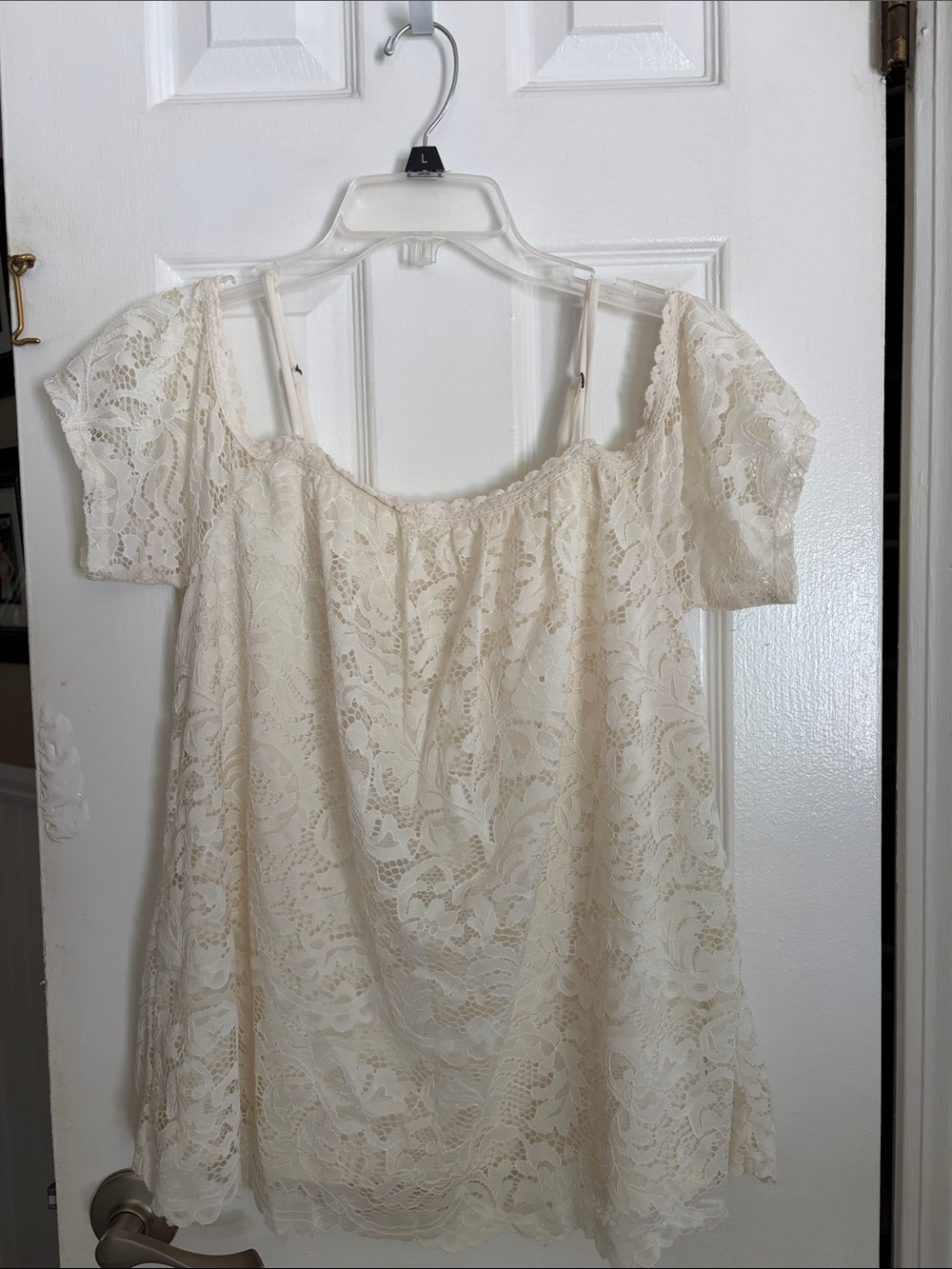 Xhilaration Cream Lace Off the shoulder top
